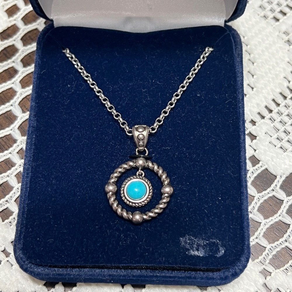 Beautiful Montana Silversmiths, Every Direction Turquoise Necklace